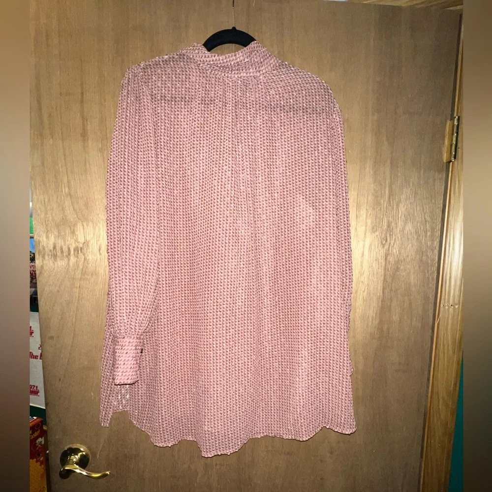 NWT Beautiful 3X tie neck blouse - Picture 2 of 6